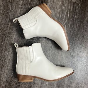 Amazon, Little Girls, White, Low Heel, Side Zip, Chelsea Boot, Ankle Boot.